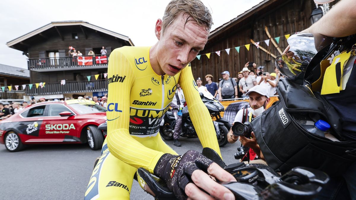 Fotky z Tour: Vingegaard si posteskl, že doping u něj hledají dvakrát denně